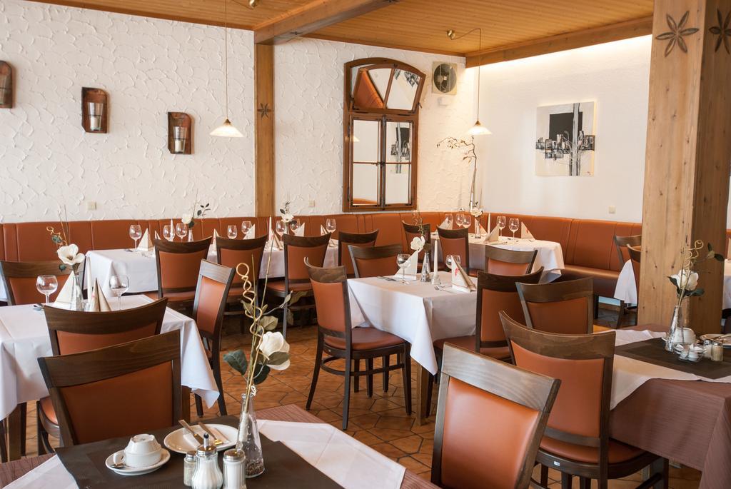 Gasthaus Hotel Pfeifferling Wolfhagen Exterior photo